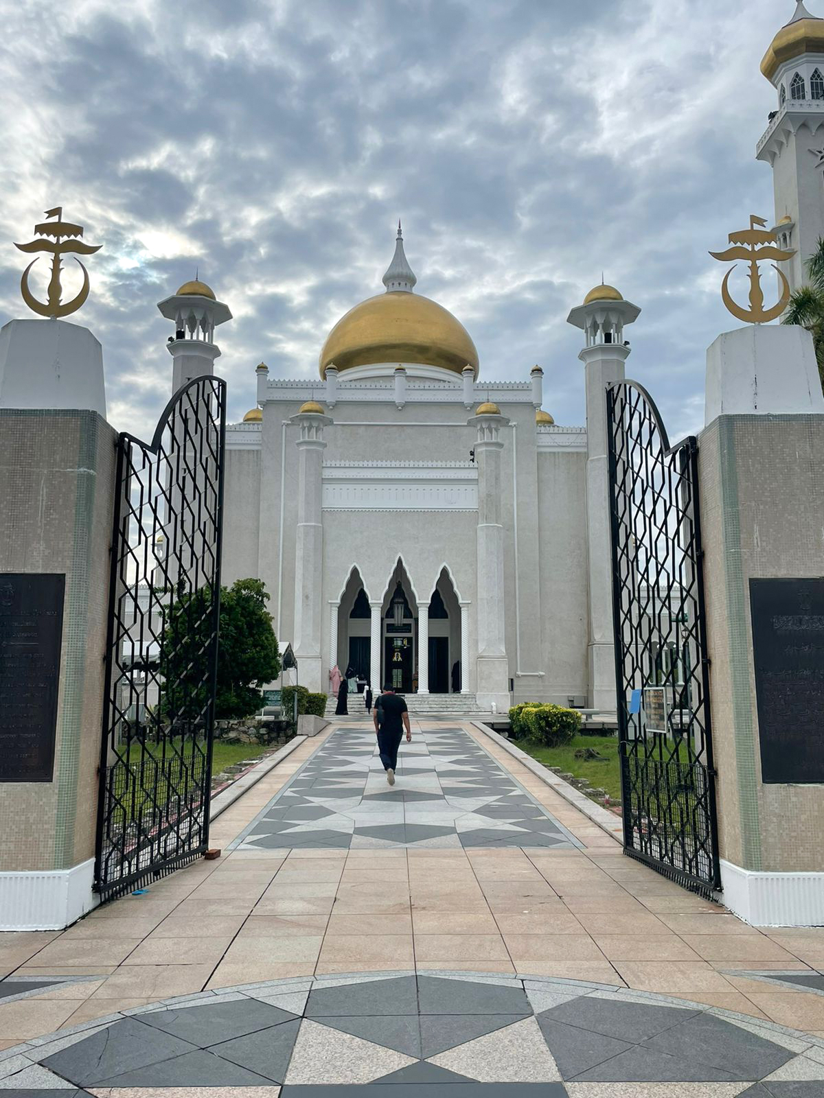 Creating Ripples for Wellbeing PostPandemic Mental Health in Brunei