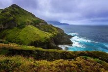 wiki-commons_1024px-batanes_island_of_winds.jpg