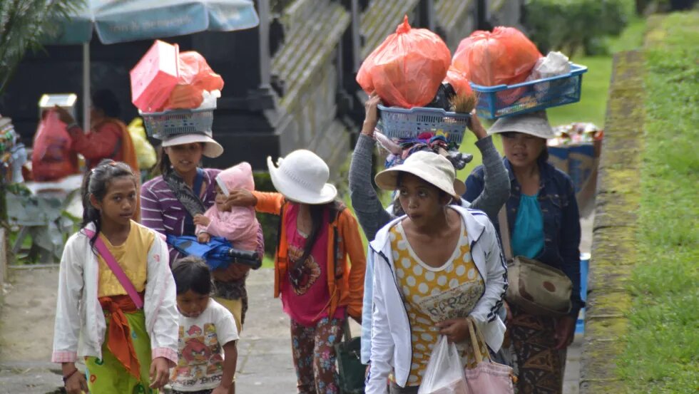 Balinese Women